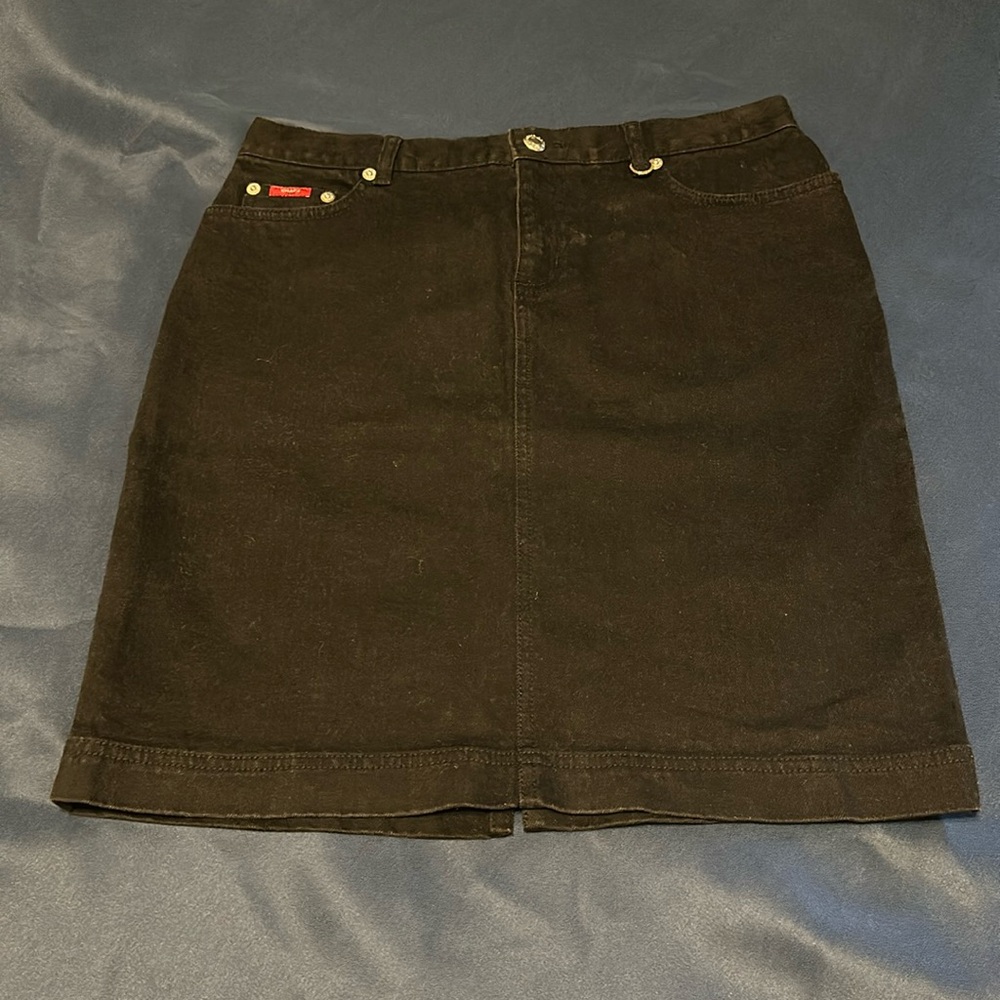 CHAPS black denim pencil skirt size 4